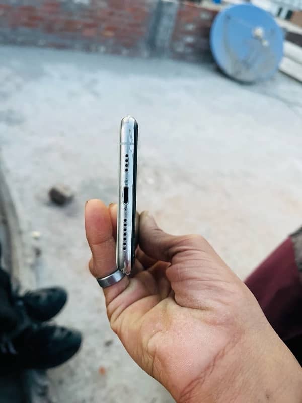 iPhone 11 Pro Max for sale 6