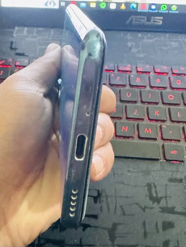 Huawei Y8P original panel but little scratch on screen 0