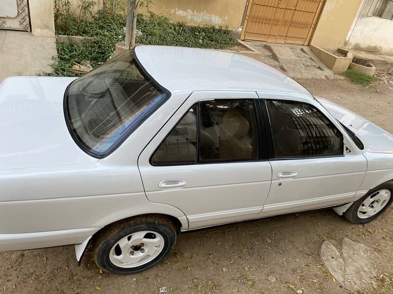 Nissan Sunny 1991 8