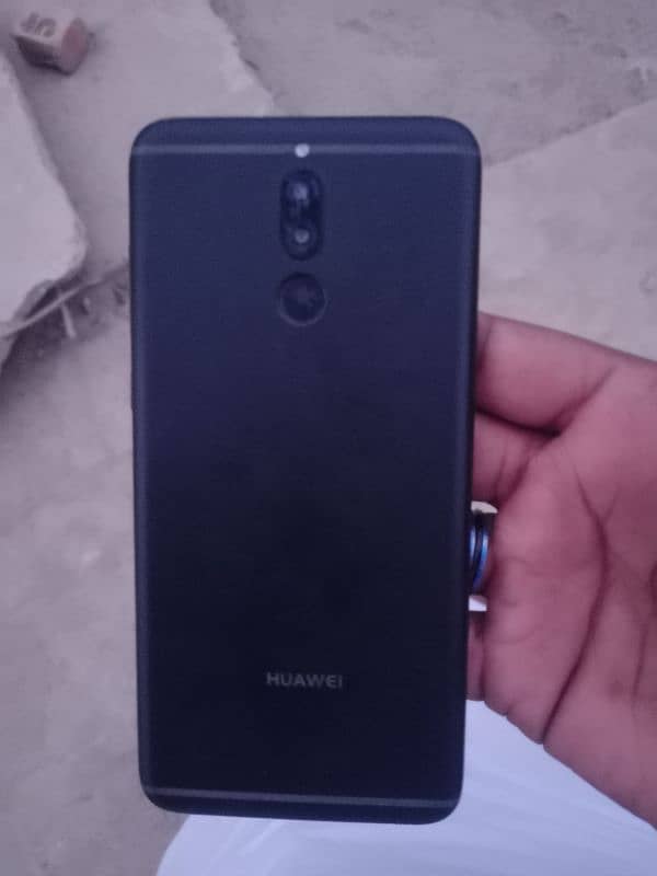 Huawei mate 10lite 4