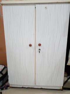 Storage cabinet