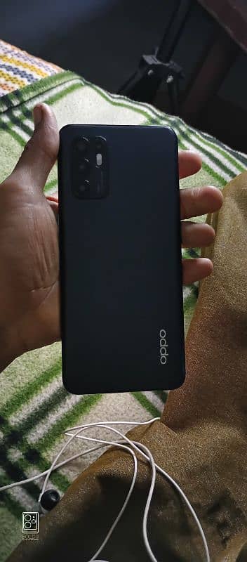 OPPO Reno 6 0