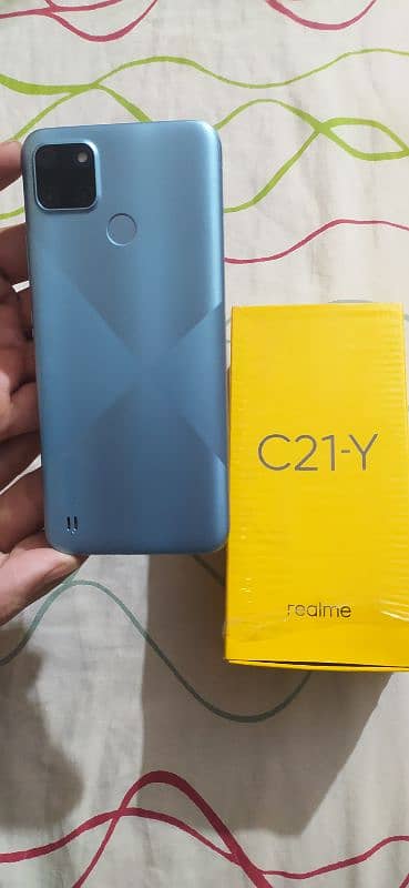 Realme c21-y with box 4/64 pta approved 10/10 condition 7