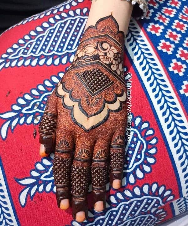 mehndi course available 3