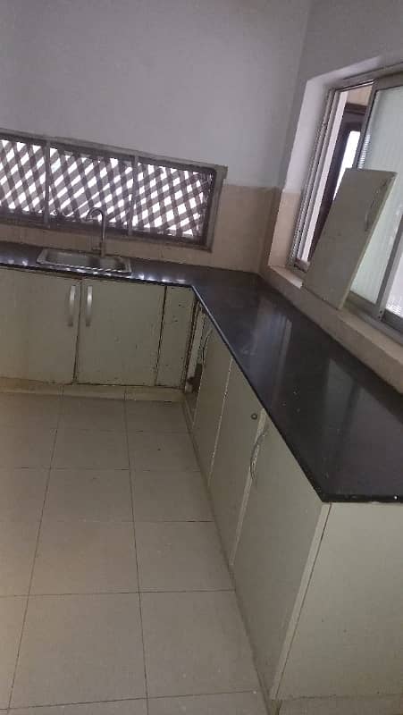 8 MARLA LIKE A NEW EXCELLENT CONDITION IDEAL LOCATION FULL HOUSE FOR RENT IN SAFARI VILLAS BAHRIA TOWN LAHORE 4