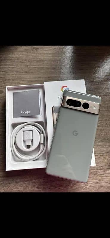 Google pixel 7pro 12/256 GB 03230916581 my what'sap 0