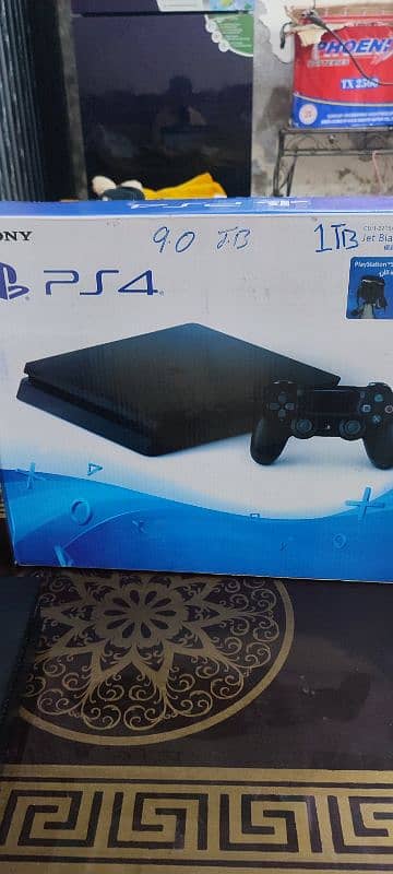 Playstation 4 Slim jailbreak 1 tb with Box 0