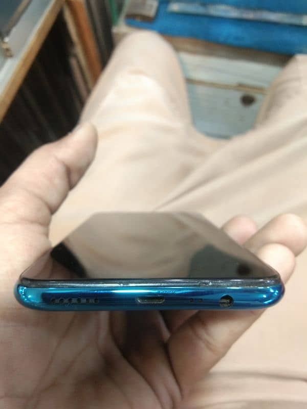 REALME 3 WITH BOX 2