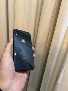 iPhone XR 64 GB