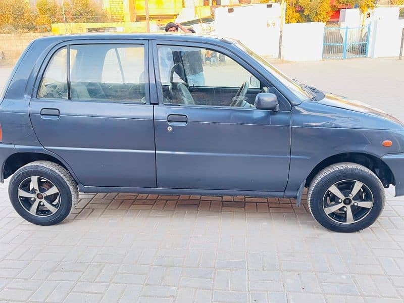 Daihatsu Cuore 2005 12