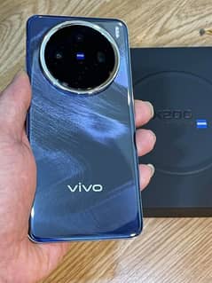 vivo x200 pro 12/512 GB 03230916581 my what'sap