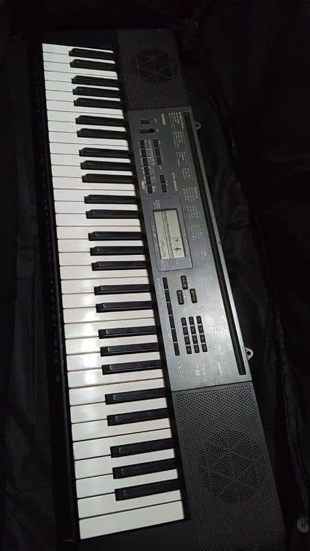 piano Casio company CTK-2200 2