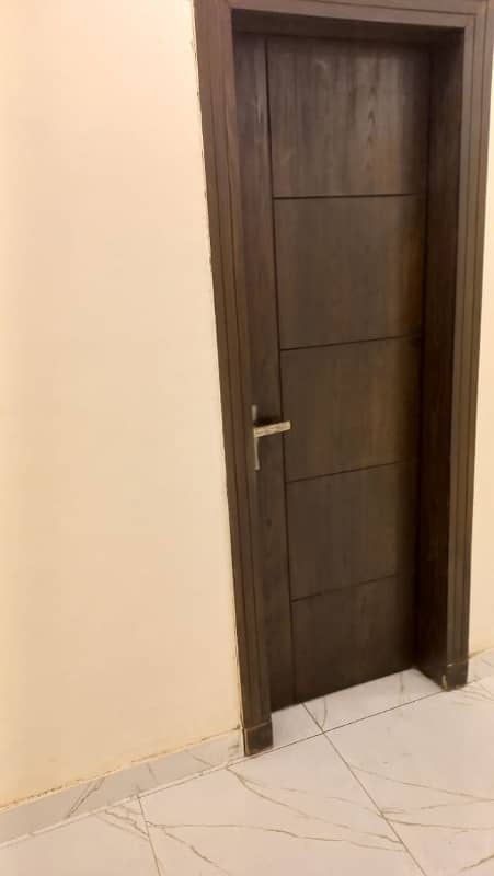 STUDIO LIKE A BRAND NEW EXCELLENT GOOD CONDITION FLAT FOR RENT IN NISHTER BLOCK BAHRIA TOWN LAHORE 16