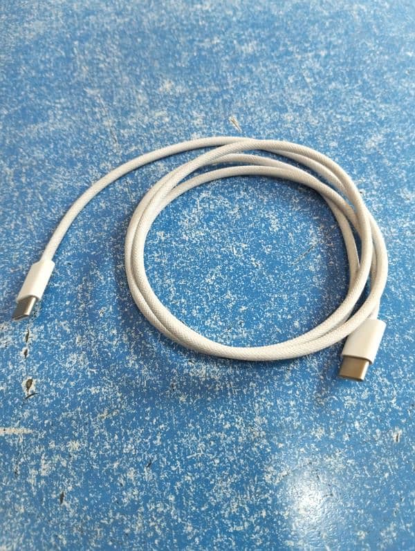 iphone 15 pro max original data cable 0