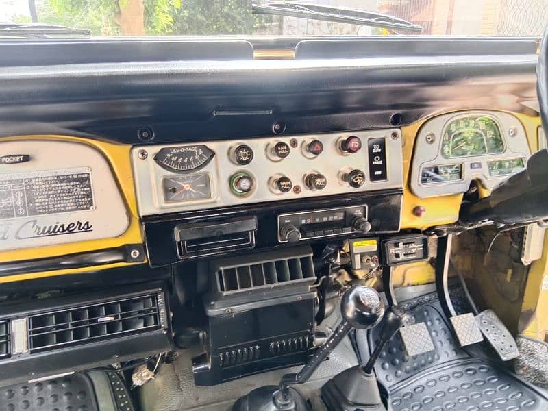 Toyota Land Cruiser 1983 bj40 diesel B2 4