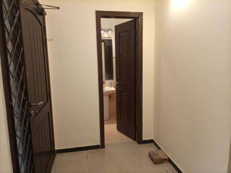 4 Beds Villa 10 Marla Ideal Location House for Sale in DHA Phase 8 Lahore in Low Price 8