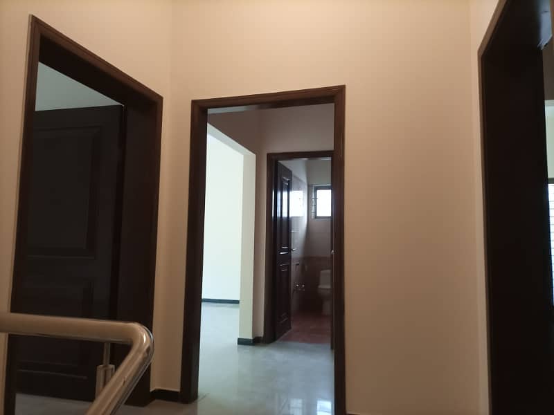 4 Beds Villa 10 Marla Ideal Location House for Sale in DHA Phase 8 Lahore in Low Price 22