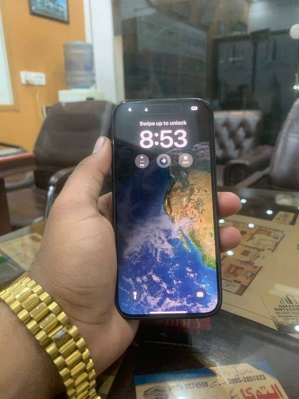 iPhone 15 pro 128gb jv with box 0