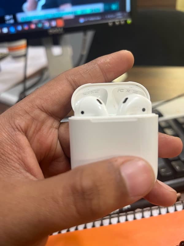 Airpods 2 Gen 2