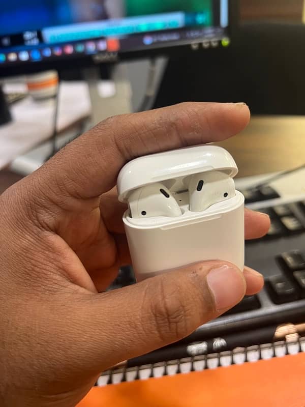 Airpods 2 Gen 3