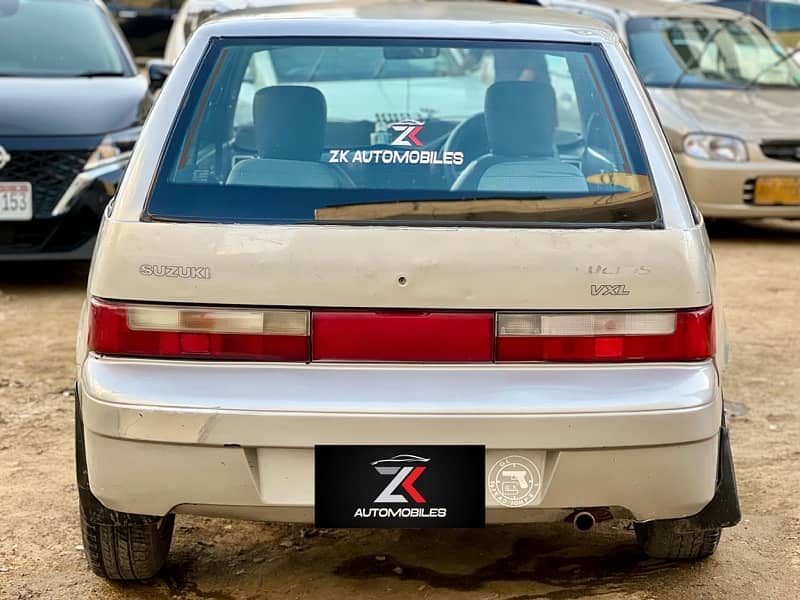 Suzuki Cultus VXL 2001 4