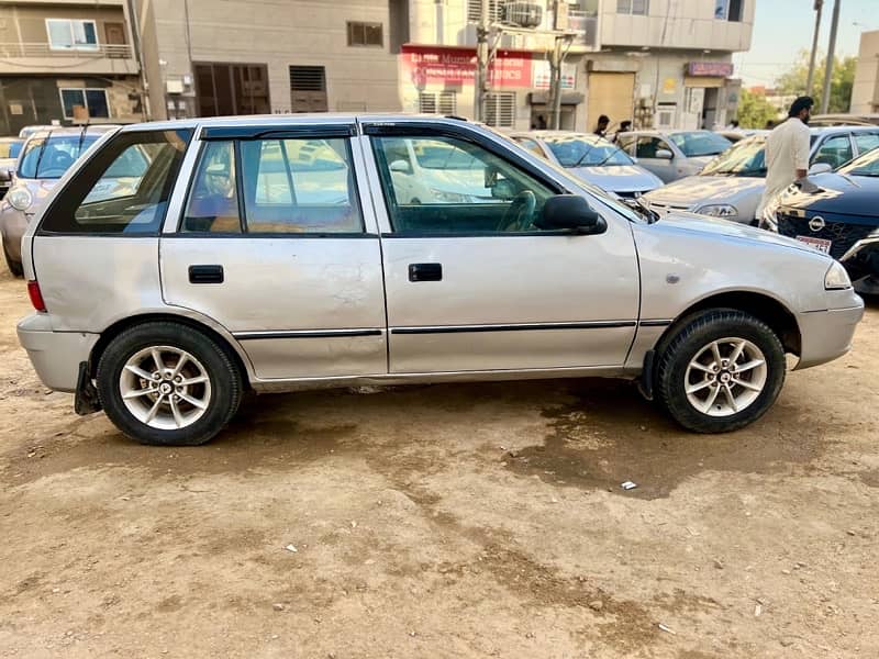 Suzuki Cultus VXL 2001 8