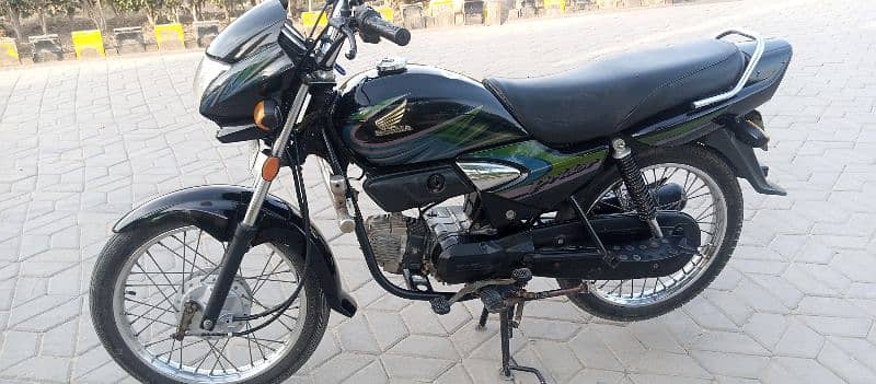 Honda pridor 100cc 3