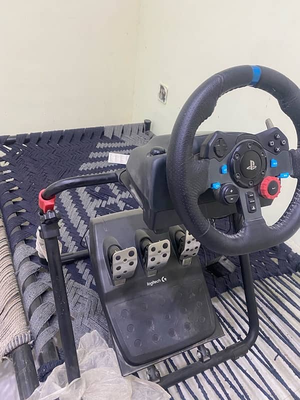 G-29 steering wheel and stand 3