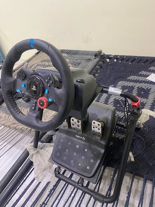 G-29 steering wheel and stand 5