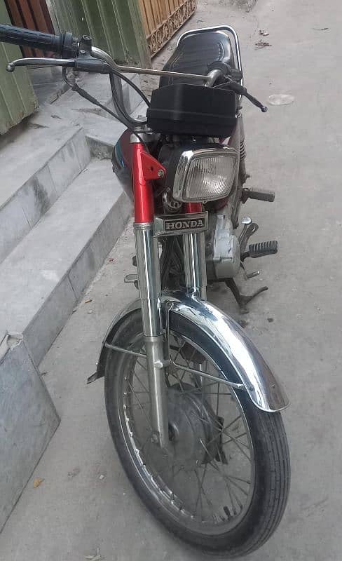 Honda CG125 7