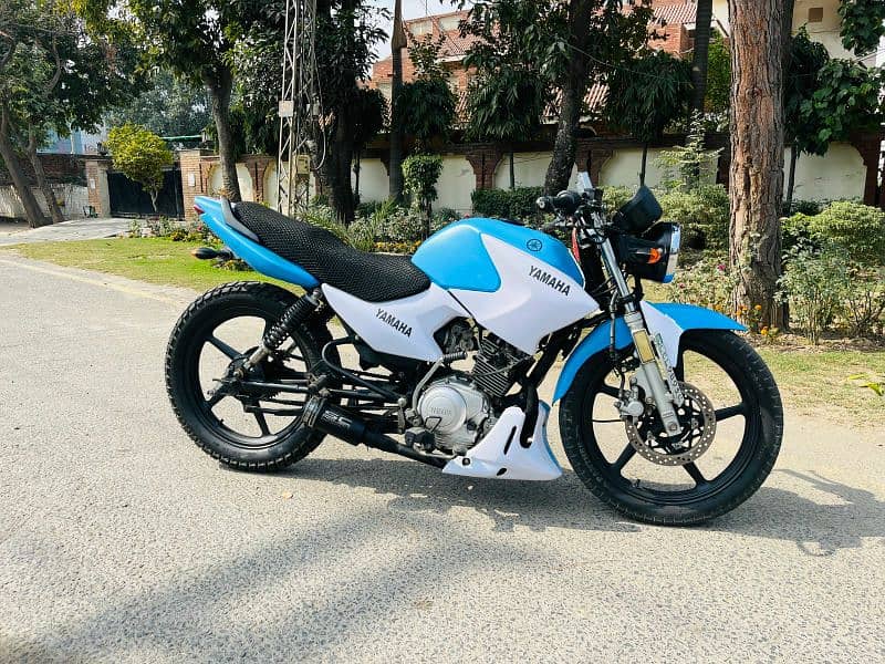 Yamaha ybr 125g 4