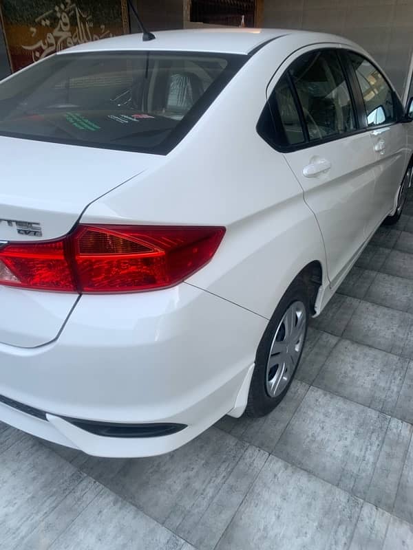 Honda City IVTEC 2024 4