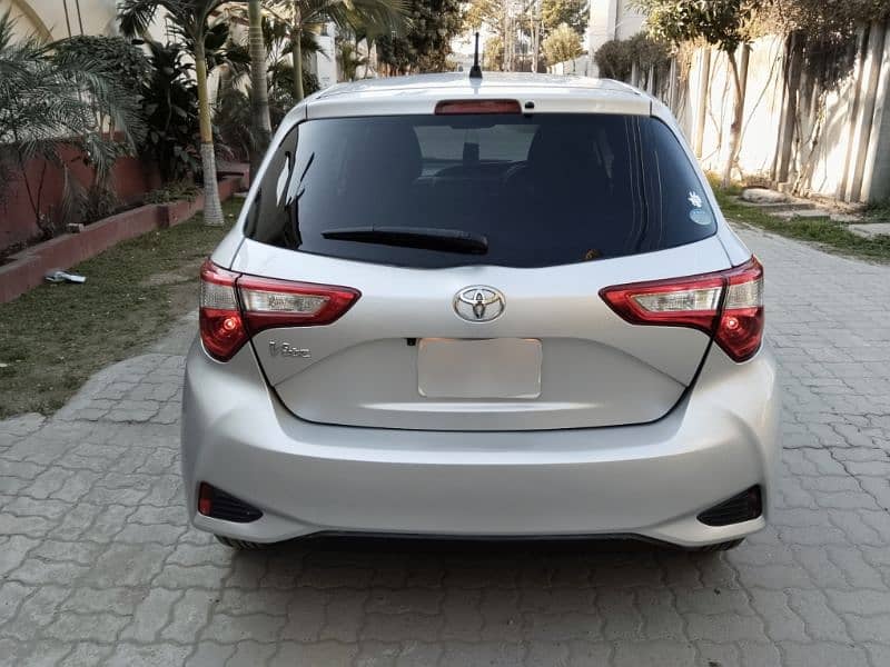 Toyota Vitz 2019 F Smile Edition 7