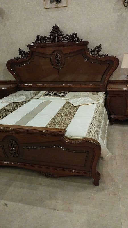 royal bed room style03008095556 0