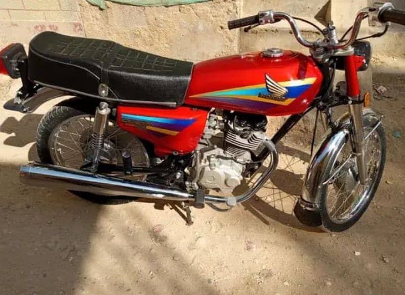 Honda CG 125 urgent for sale contact WhatsApp,,0307-9468544 1