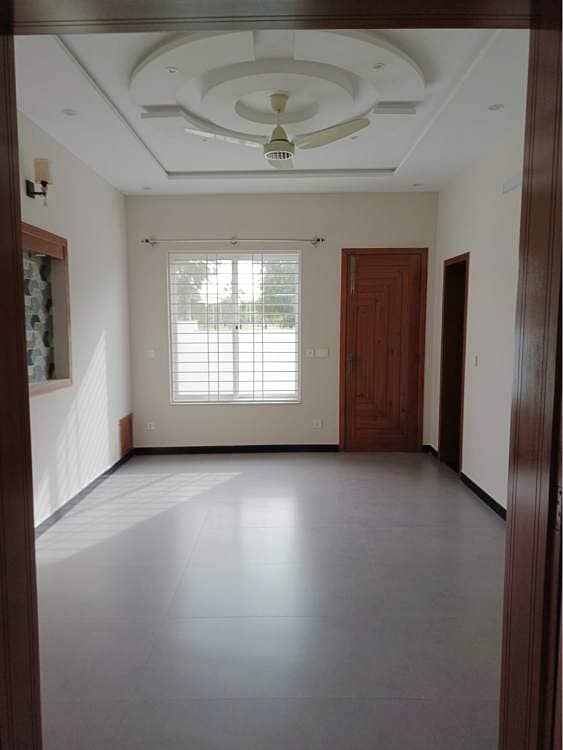 Size 35x70 Full House For Rent In G-13 22