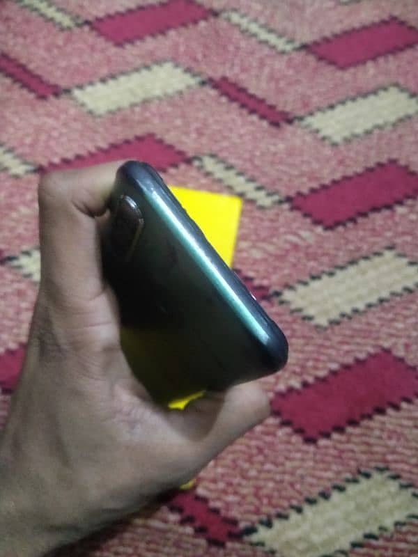 Realme 5i With Box 4 64 Just glass crack 03172914918 3