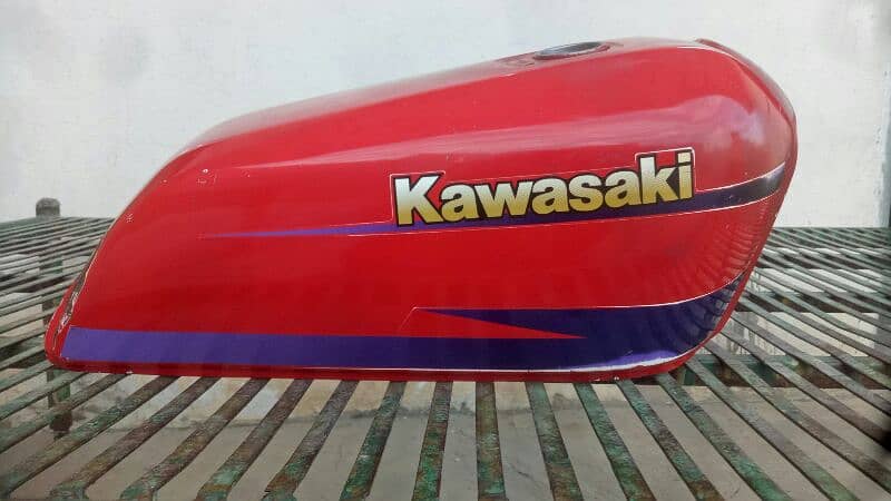 Kawasaki GTO 125 Tank 0