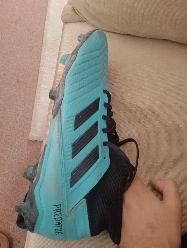 Adidas predator football game shose 3