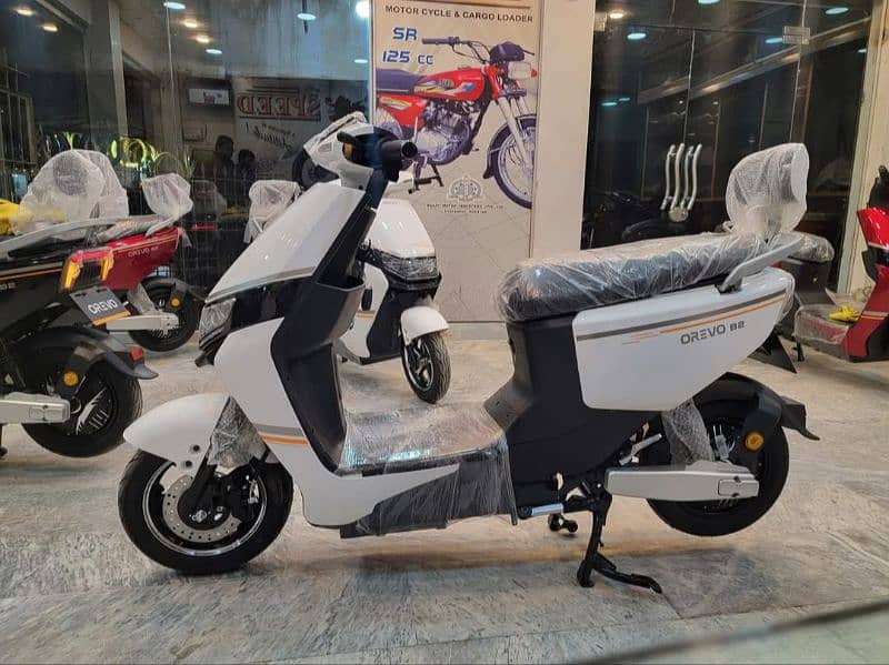 Orevo B2 Electric Scooty 2