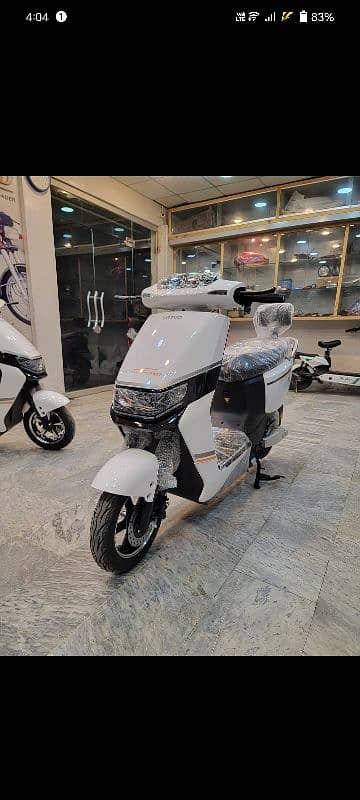 Orevo B2 Electric Scooty 8