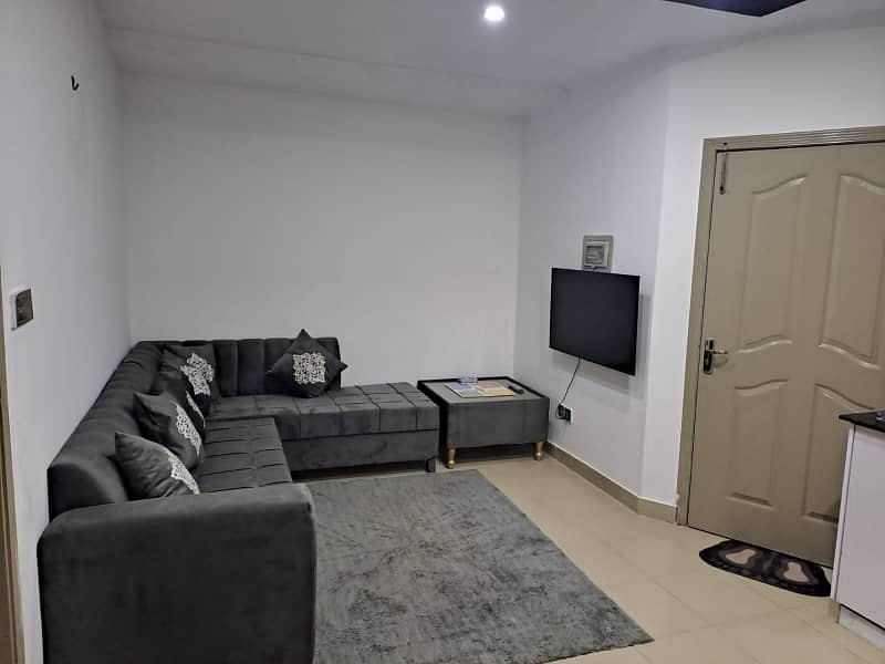 2 Bedrooms Furnished Flat For Rent In Bahria Square Phase 7 Bahria Town 6