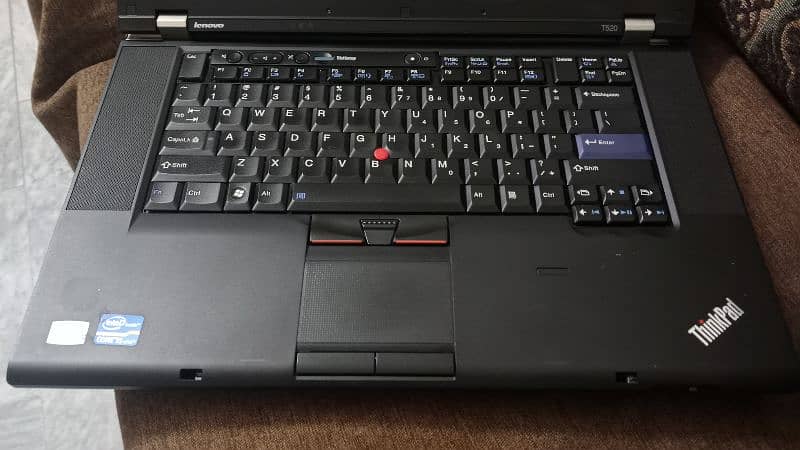 Lenovo Thinkpad T520 Core i5 2nd generation in new condition 3