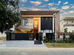 1 Kanal modern & Beautiful New House For Sale In M 3 Sector Lake City Lahore.