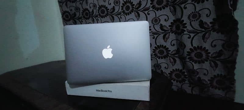 Macbook Pro 2015 13.3inch 4