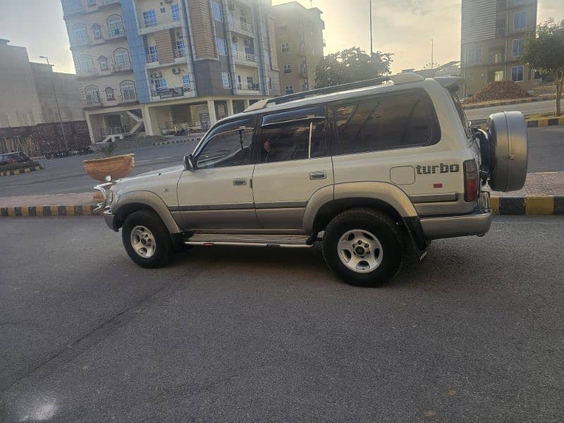 Toyota Land Cruiser 1992 2