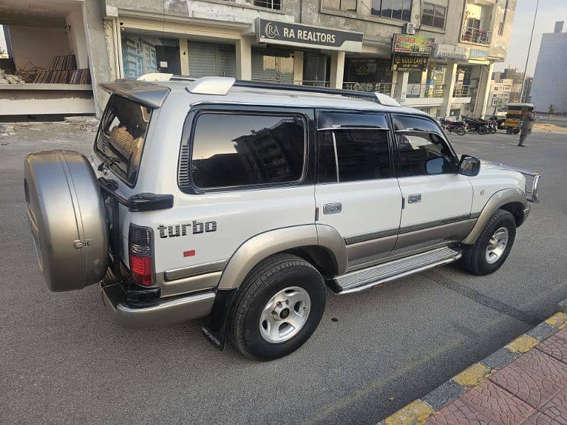 Toyota Land Cruiser 1992 6