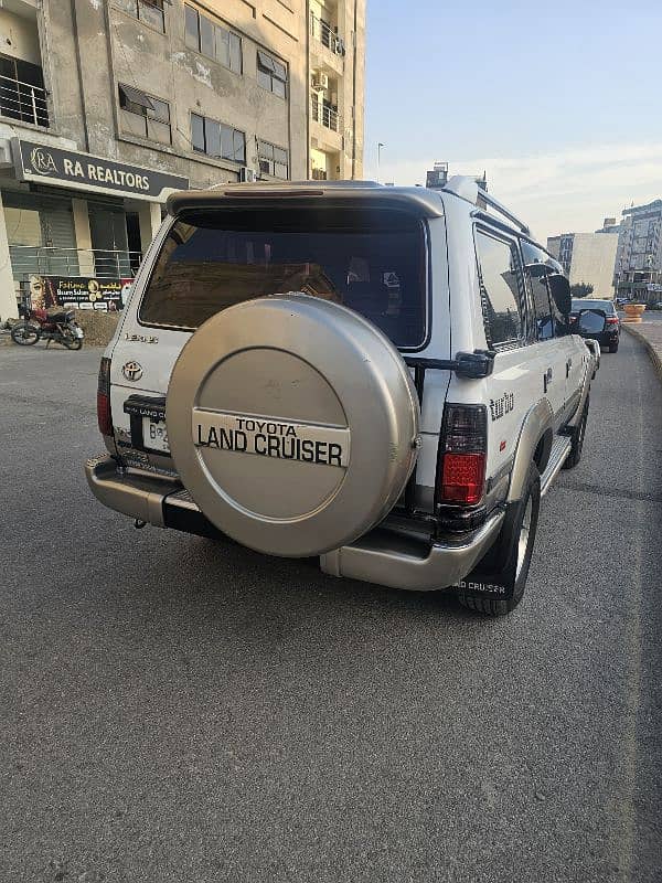 Toyota Land Cruiser 1992 7