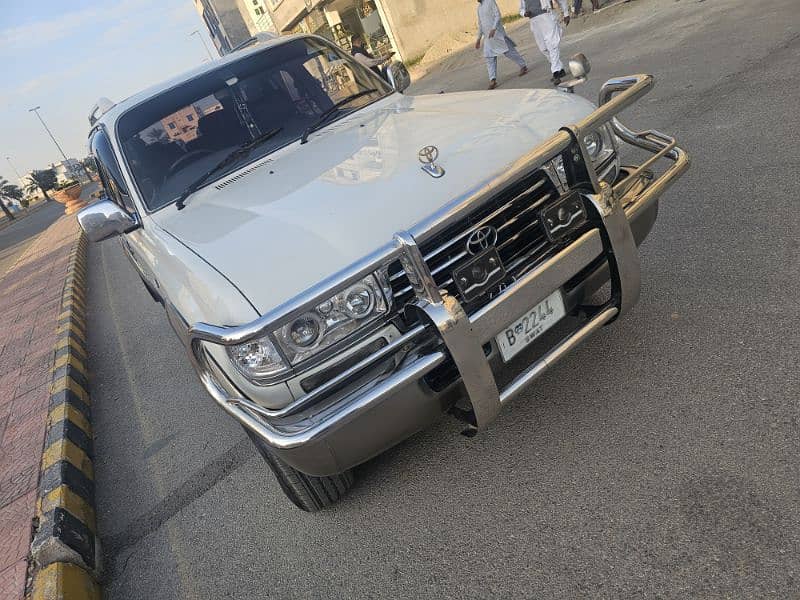 Toyota Land Cruiser 1992 8