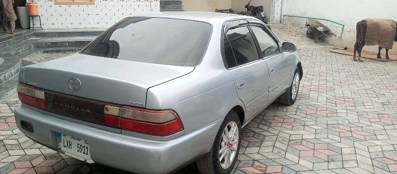 Toyota Corolla XE 1998 4